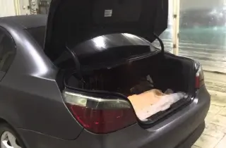 отпереть замок машины с помощью линейки