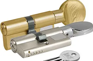 установка замка