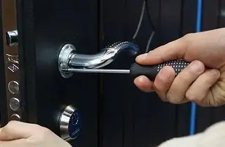 установка замка