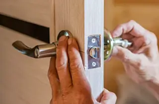 установка замка