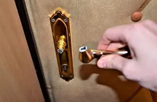 установка замка