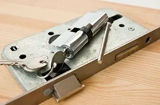 разбор ручки двери