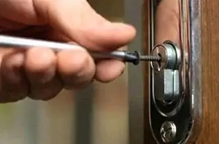 установка замка