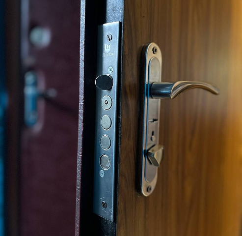 Заміна італійського замку Mottura у Харкові