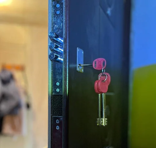 Замена личинки Mul-T-Lock на салтовке Харькова
